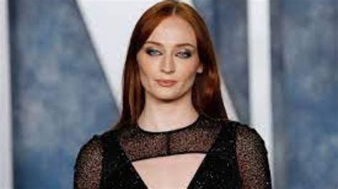 sophie turner nackt|Sophie Turner Nude Pics and Porn Leaked Online [2021].